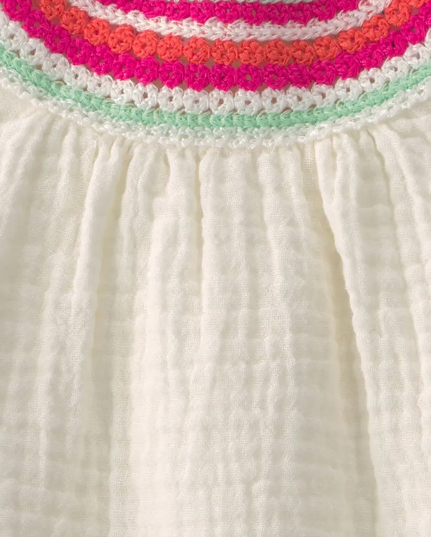 Outra vista de Banho de sol bebê texturizado com gola de crochê - Multicor